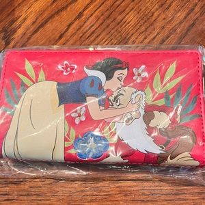 Disney Loungefly Snow White Wallet